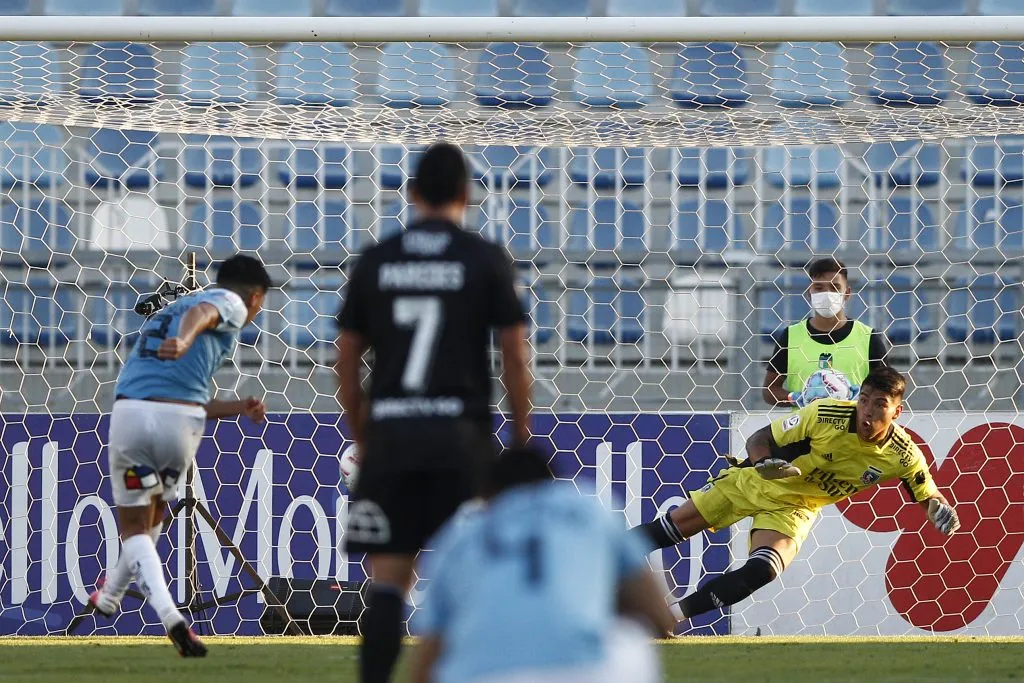 Tomás Alarcón anotó el penal que condenó a Colo Colo a la promoción en febrero de 2021 | Foto: Photosport