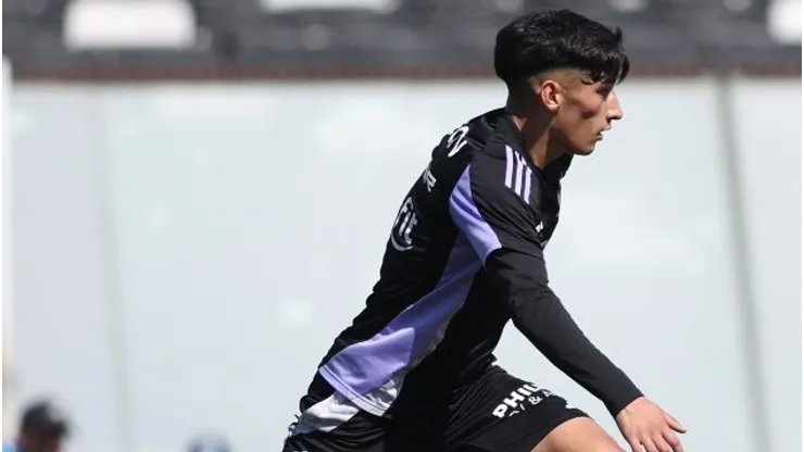 Francisco Marchant en el amistoso ante Recoleta.