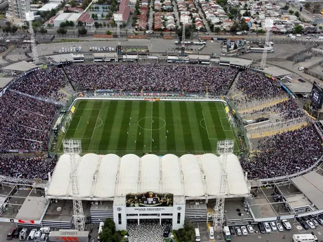 Colo Colo realiza trabajos para mejorar la cancha del Estadio Monumental