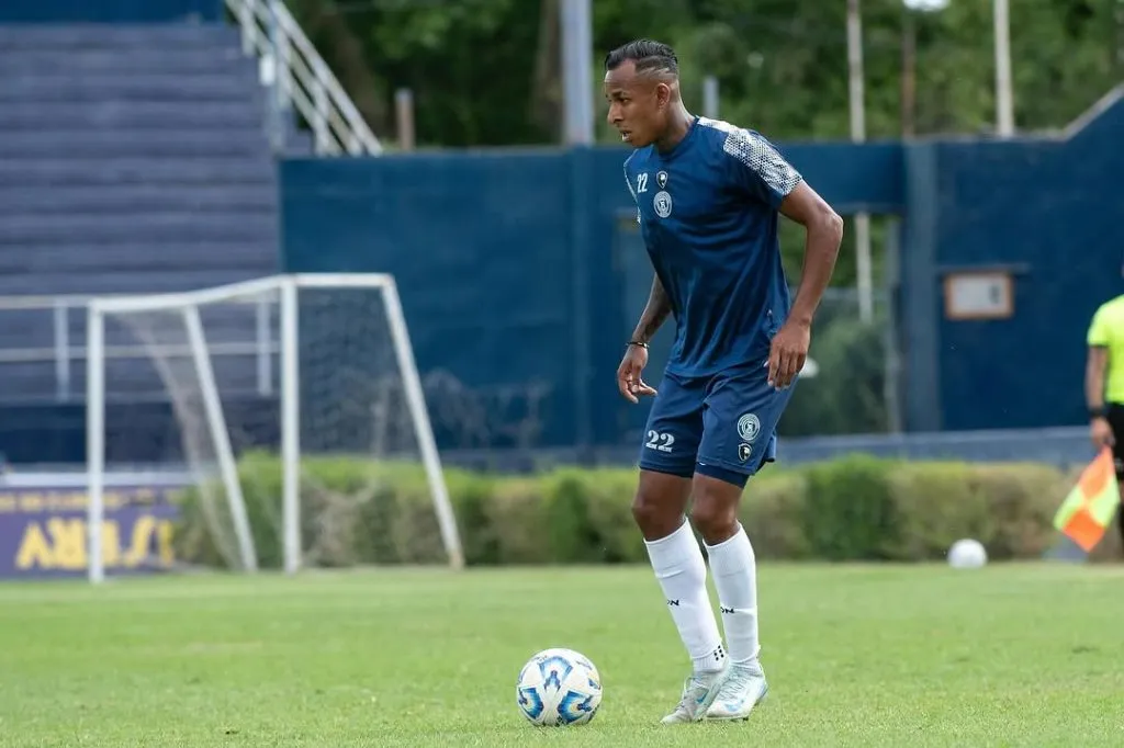 Sebastián Villa en la pretemporada de Independiente de Rivadavia. (Foto: sebastian14villa)