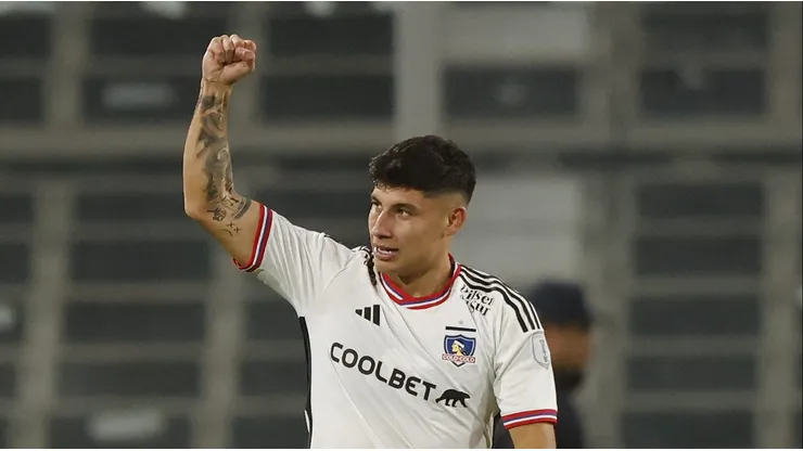 Revelan decisión de Colo Colo por el futuro de Alexander Oroz.