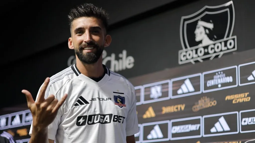 Emiliano Amor quedó fuera del primer partido de Colo Colo.