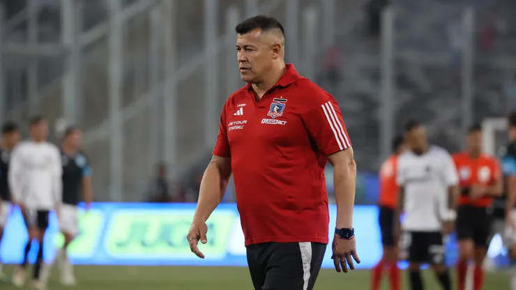 Jorge Almirón analiza el debut de Colo Colo en Copa Chile y manda mensajes a sus jugadores.