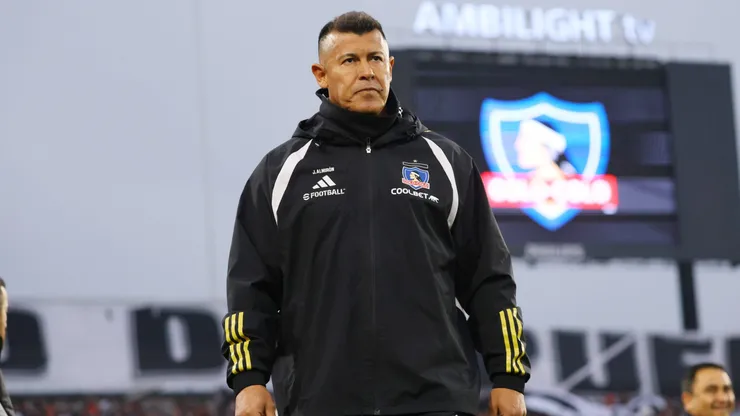 Jorge Almirón no se mueve de Colo Colo.