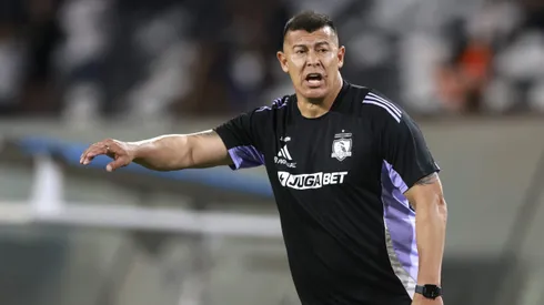 Jorge Almirón no quedó contento tras el empate de Colo Colo.