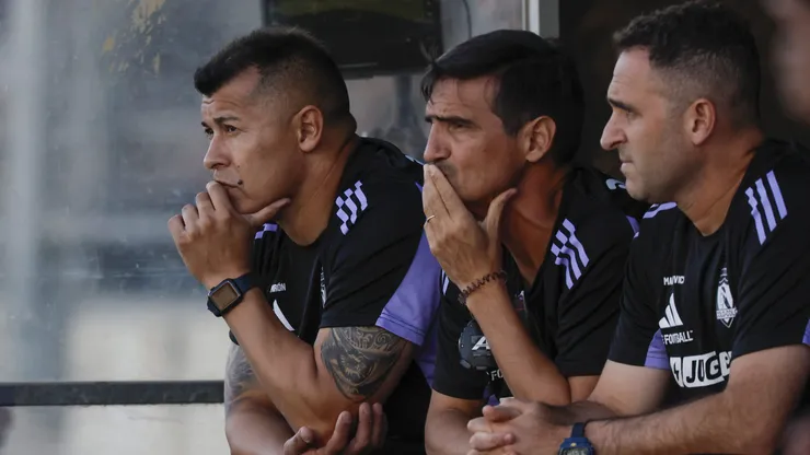 El DT de Colo Colo explicó su formación ante Wanderers.