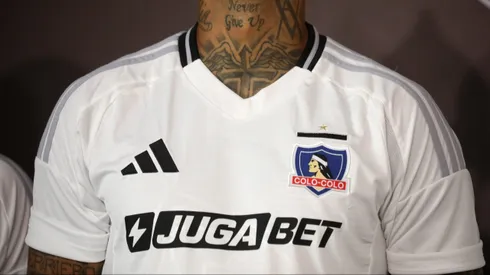 Colo Colo tiene nueva camiseta para el Centenario.