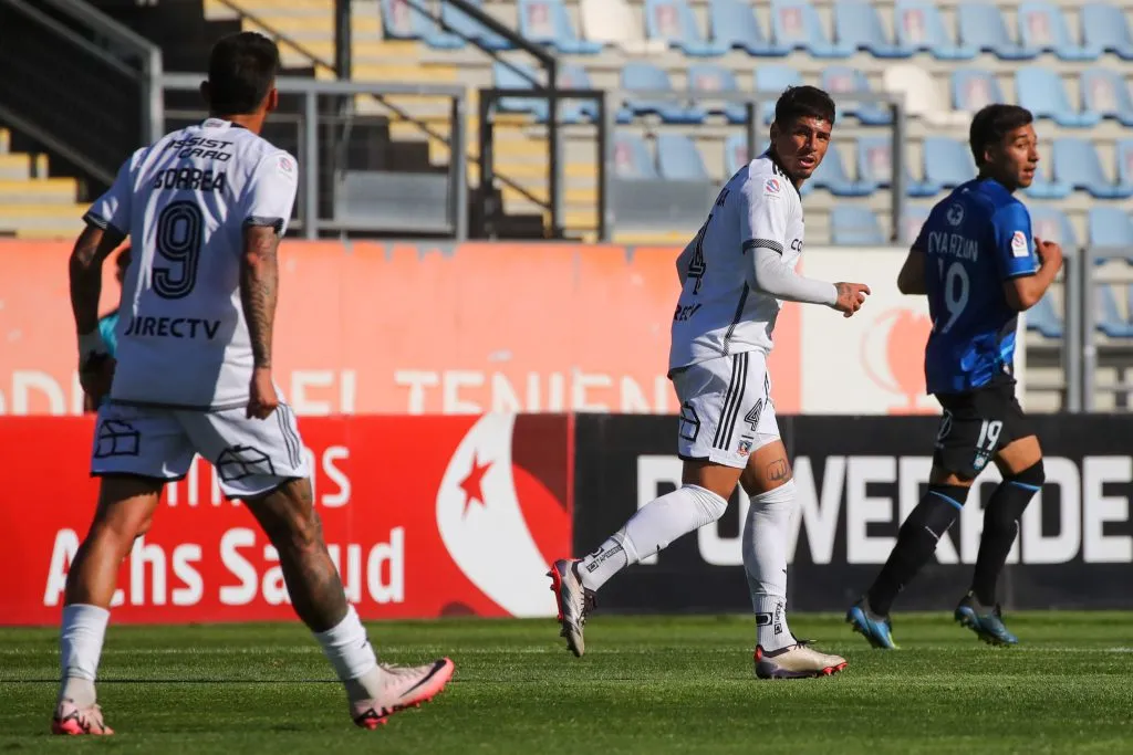 Alan Saldivia en el partido con Huachipato por la Supercopa. (Foto: Photosport)