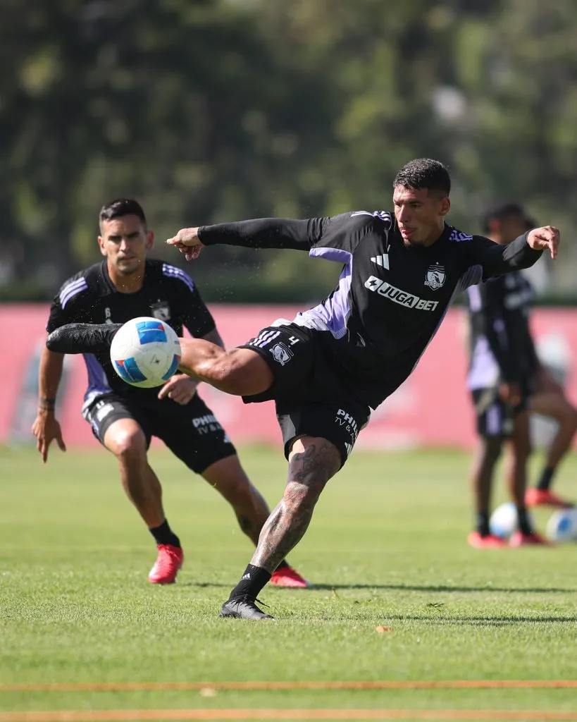 Alan Saldivia y Sebastián Vegas en los entrenamientos. (Foto: Colo Colo)