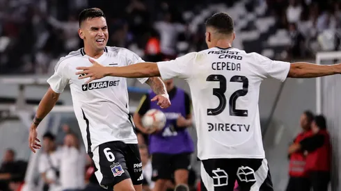 Sebastián Vegas festeja su gol con Lucas Cepeda en el empate 2-2 del Cacique frente a Deportes Limache.