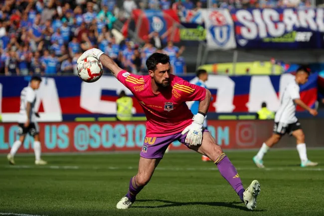 Fernando de Paul vuelve a la titularidad en Colo Colo. Imagen: Felipe Zanca/Photosport