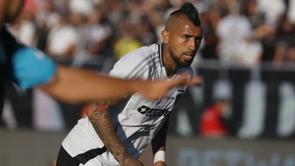 Arturo Vidal se prepara para volver a los entrenamientos en Colo Colo