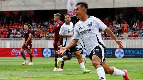 Vicente Pizarro anota el primer gol de Colo Colo en la Liga de Primera ante La Serena.