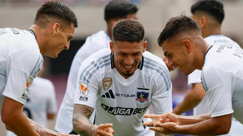 Los jugadores de Colo Colo festejan el gol de Vicente Pizarro en la victoria del Cacique por 3-1 frente a Deportes La Serena.