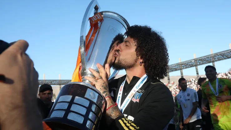 Maximiliano Falcón sigue pendiente de Colo Colo.