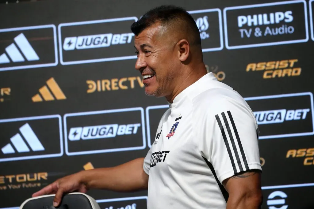 Jorge Almirón participó de una nueva conferencia de prensa. Imagen: Javier Salvo/Photosport