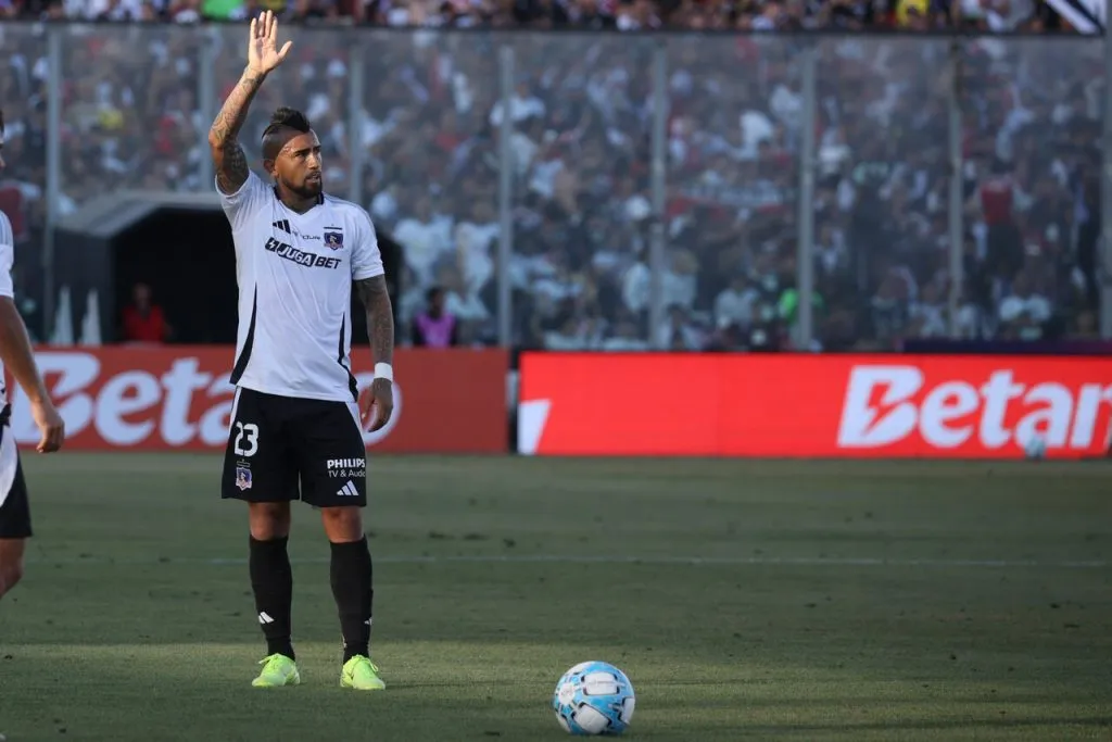 Arturo Vidal vuelve a las citaciones en Colo Colo. Imagen: Dragomir Yankovic/Photosport