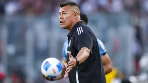 El DT de Colo Colo habló en conferencia de prensa.