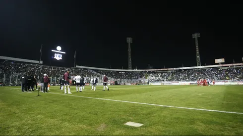 Colo Colo también ha tenido apagones en el Monumental.