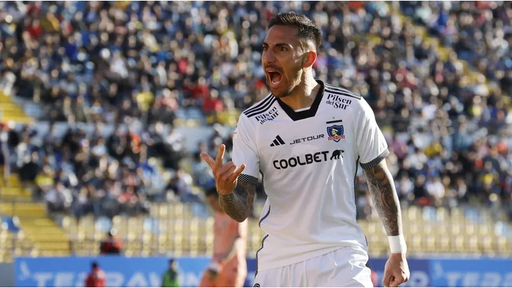 Correa vuelve a bromear a la U con el título de campeón.
