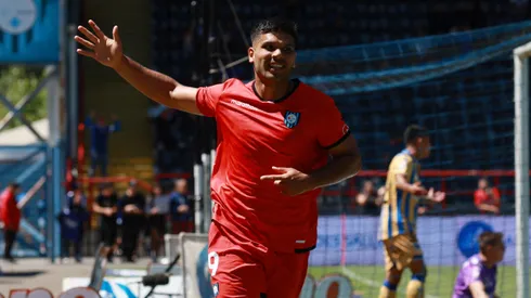 Figura de Huachipato alaba a Colo Colo.