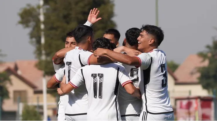 Jugadores de Colo Colo salen a préstamo a la Segunda División.