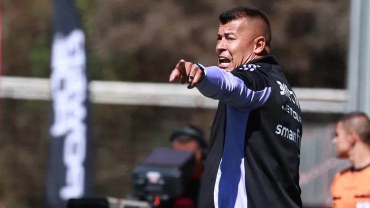 Jorge Almirón tiene más de una obligación en Colo Colo.