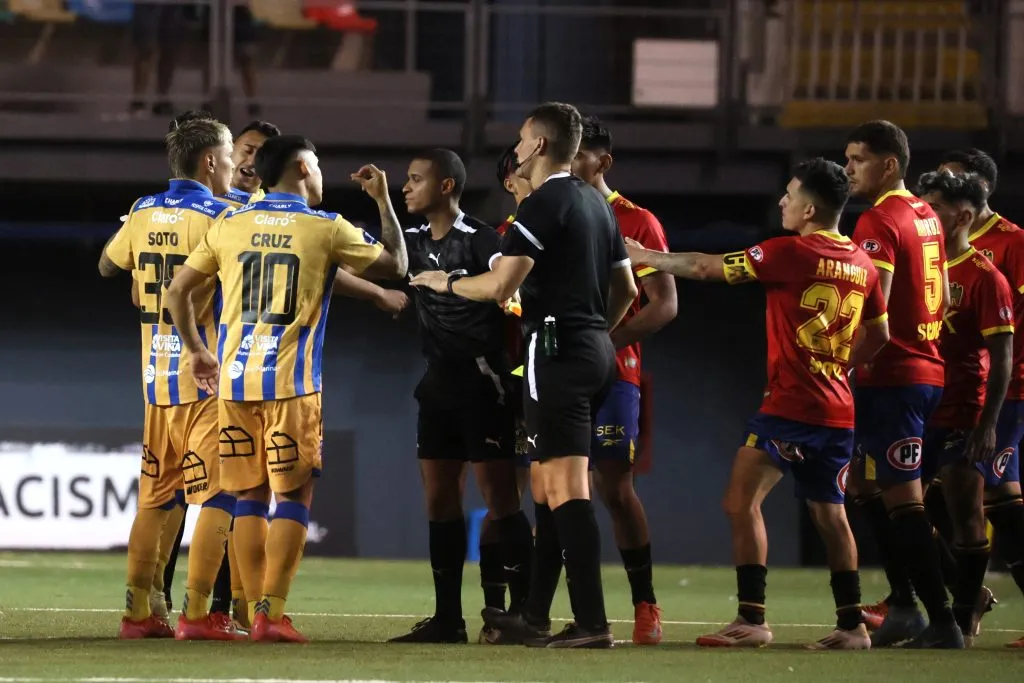 Everton quedó fuera de la Copa Sudamericana tras caer con Unión Española | Foto: Photosport