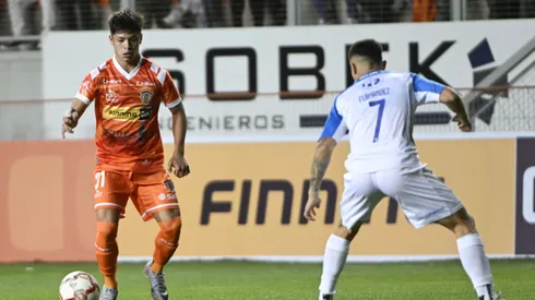 Se olvida de Colo Colo: En Calama avisan que Tomás Roco partirá al fútbol brasileño.