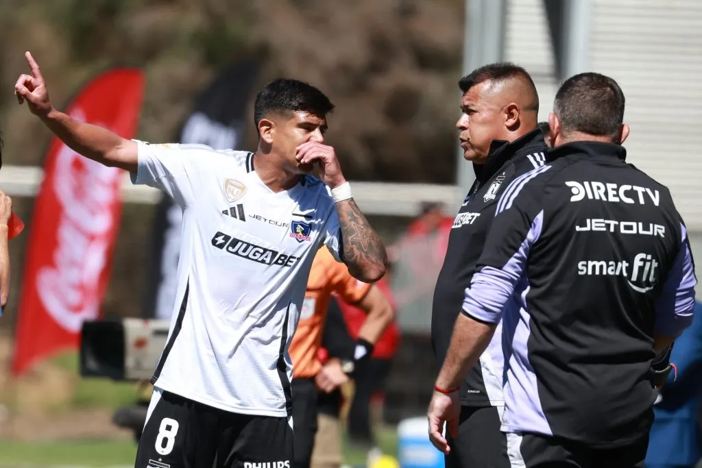 Esteban Pavez recibió el apoyo de Jorge Almirón | Foto: Photosport