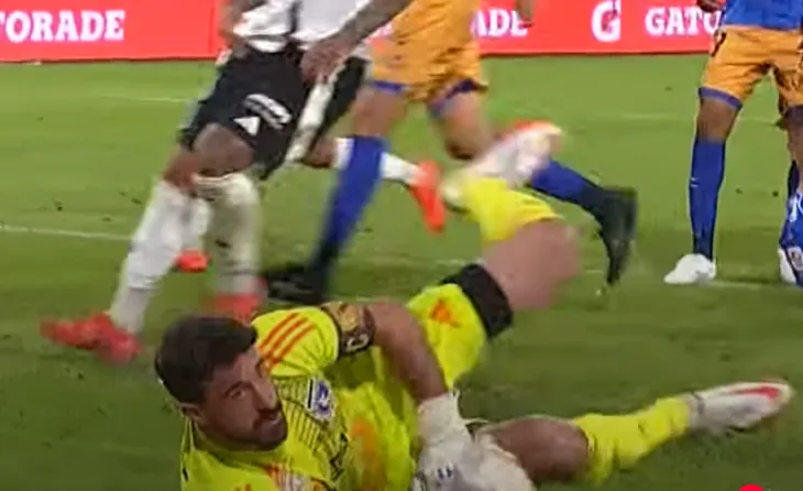 De Paul como capitán en el partido con Everton | Captura TNT Sports