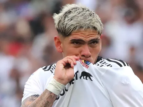 Sorprenden a Palacios en la barra de Colo Colo vs Everton