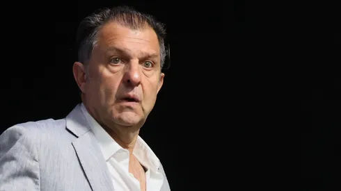 Aníbal Mosa volverá a encontrarse con Cortés y Stöhwing en Colo Colo.