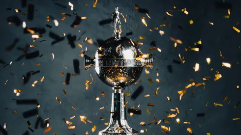 ¿Cuánto dinero recibe Colo Colo por jugar la fase de grupos?