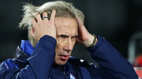 Ricardo Gareca sufre sensible baja para enfrentar a Paraguay.