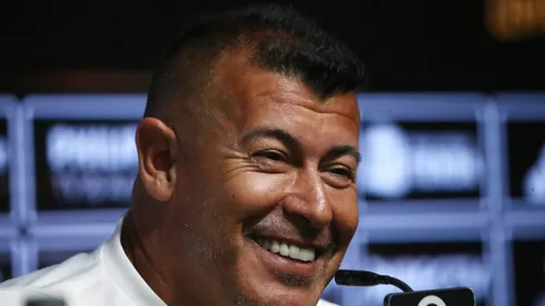 Jorge Almirón sueña en grande y revela ambiciosa meta con Colo Colo en 2025.