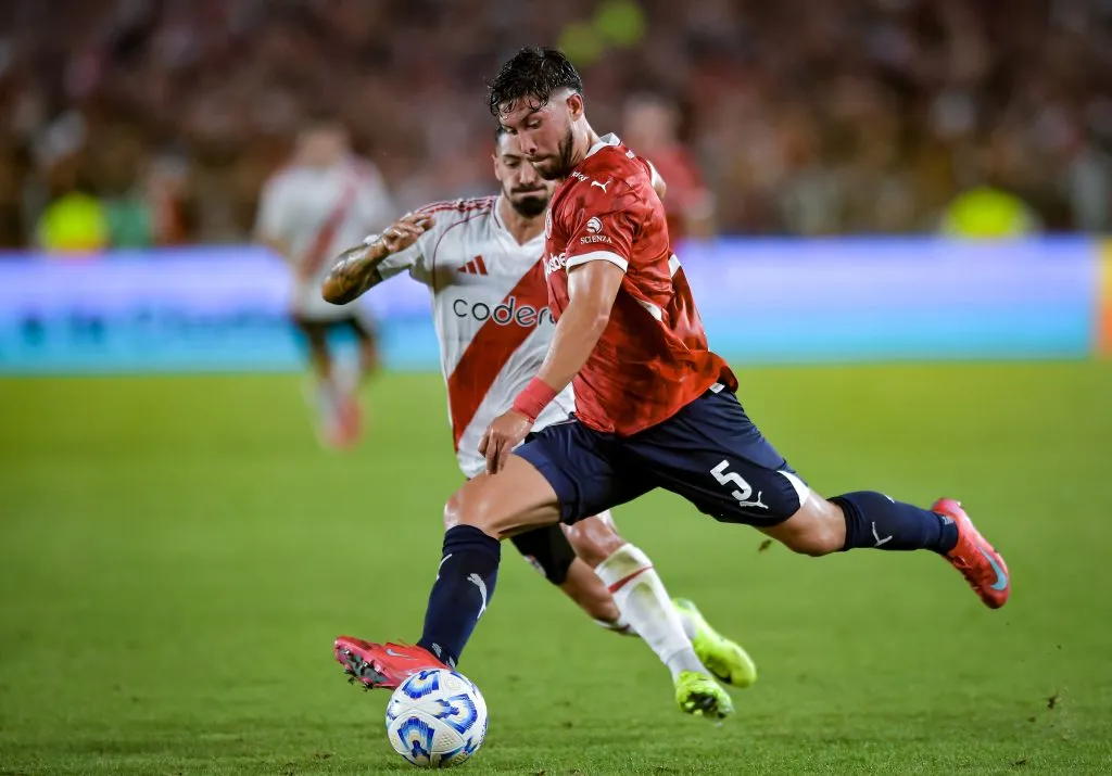 Felipe Loyola dejó Colo Colo y la rompe en Independiente