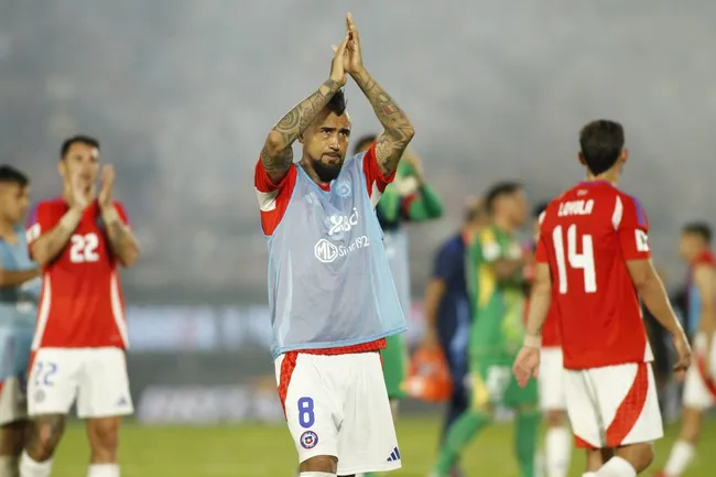 Arturo Vidal mantiene su esperanza en llegar al Mundial.