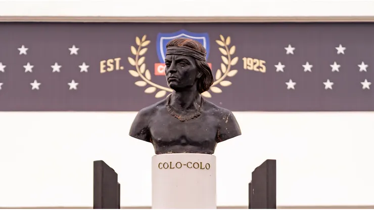 Blanco y Negro tiene reunión clave para el futuro de Colo Colo.
