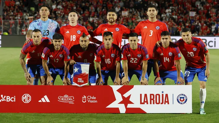 Probable formación de Chile ante Ecuador.