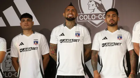 Colo Colo revela nueva y especial indumentaria por el Centenario