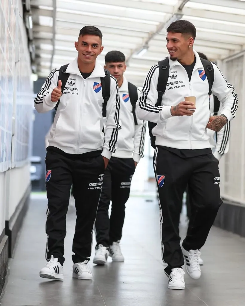 El polerón del Centenario de Colo Colo. Imagen: Colo Colo Oficial