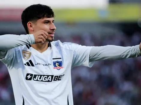 El doblete con el que Alexander Oroz mete presión en Colo Colo