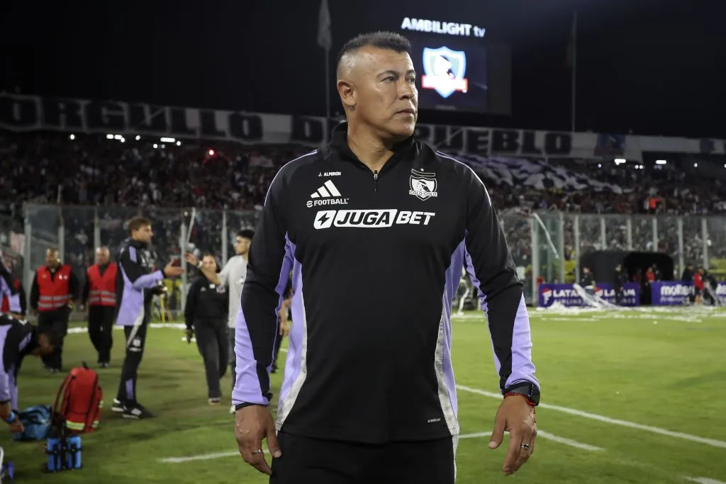 Jorge Almirón terminó muy caliente tras el empate de Colo Colo.