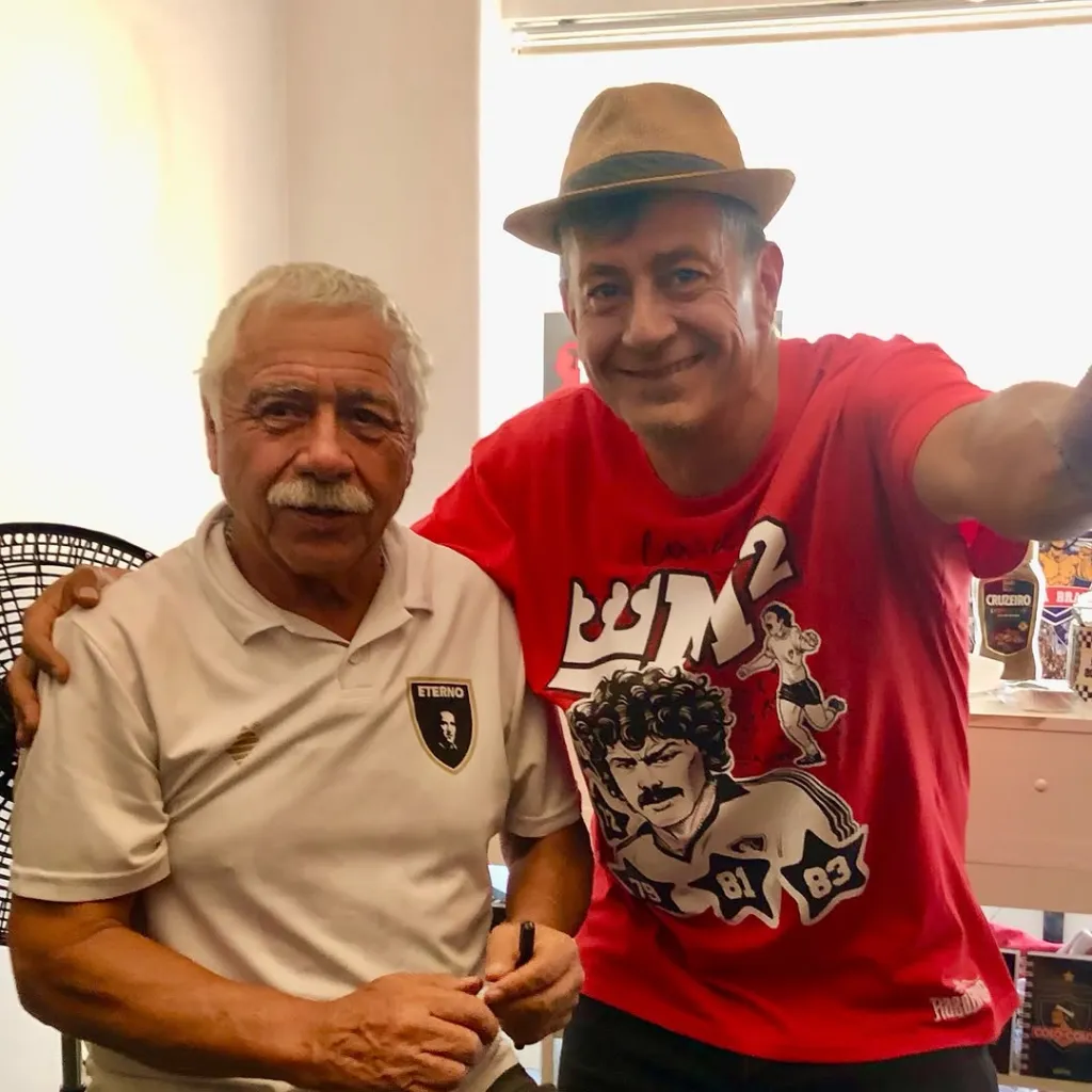 Yoyo Salfate junto a Carlos Caszely.