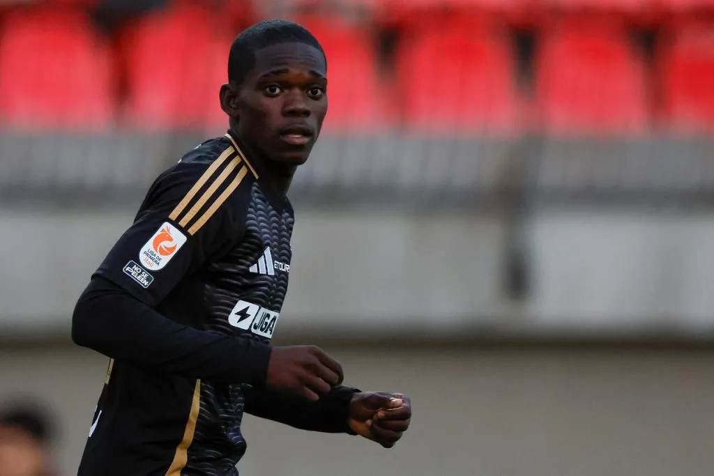 Manley Clerveaux firmó su primer contrato con Colo Colo. Imagen: Andres Pina/Photosport