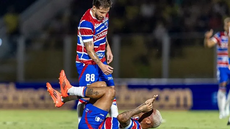 Fortaleza no viene en el mejor momento para enfrentar a Colo Colo. | Imagen: Getty.
