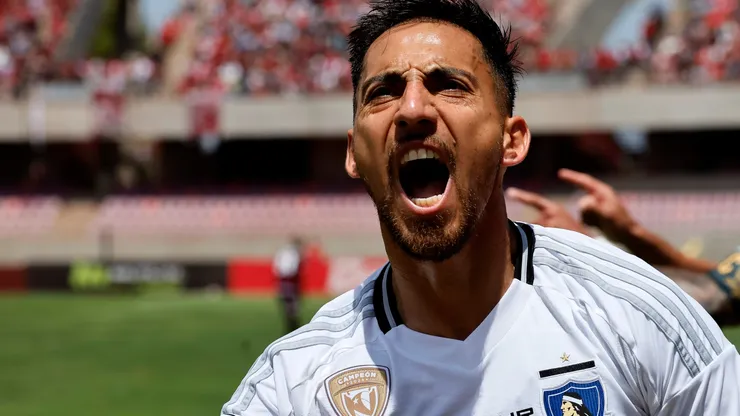 Javier Correa es el goleador de Colo Colo en el año con seis goles en nueve partidos.