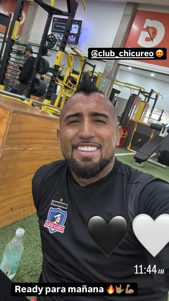 El Rey Arturo no descansa ni en sus ratos libres y trabaja por su cuenta antes del entrenamiento junto a resto del plantel. 