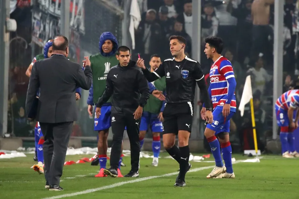 Fortaleza busca ganar por secretaría a Colo Colo tras los incidentes en el Monumental | Foto: Photosport